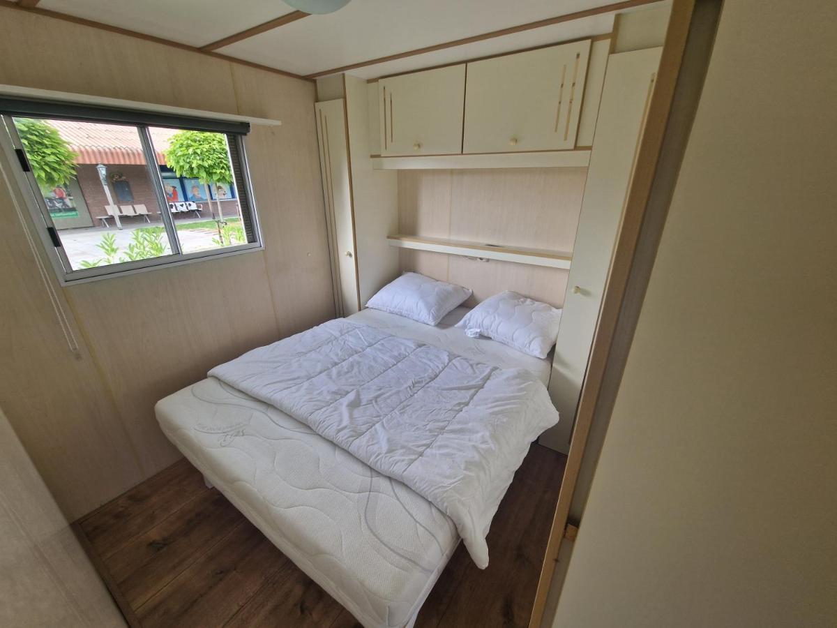 Chalet Veenmeer Tynaarlo Extérieur photo